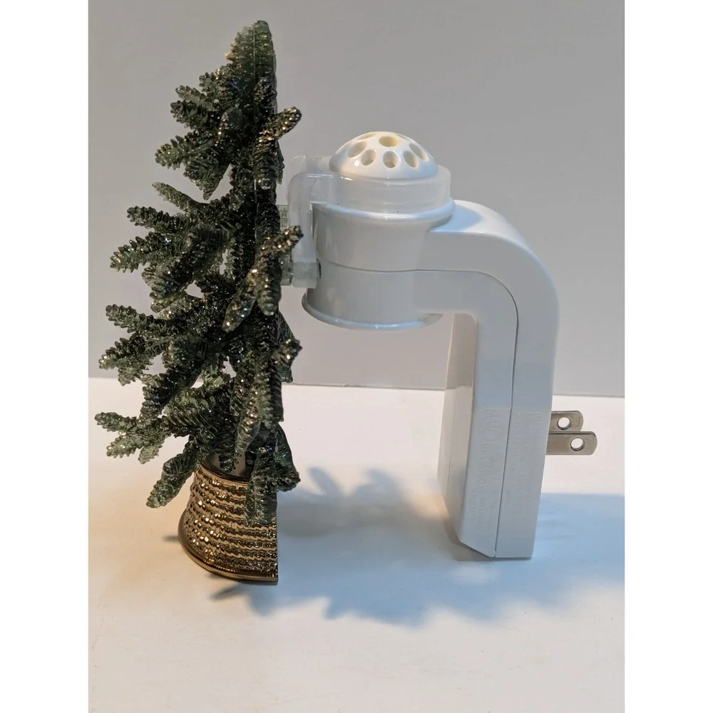 Bath & Body Works Christmas COUNTRY PINE TREE w/‎ Glitter Wallflower Plug In